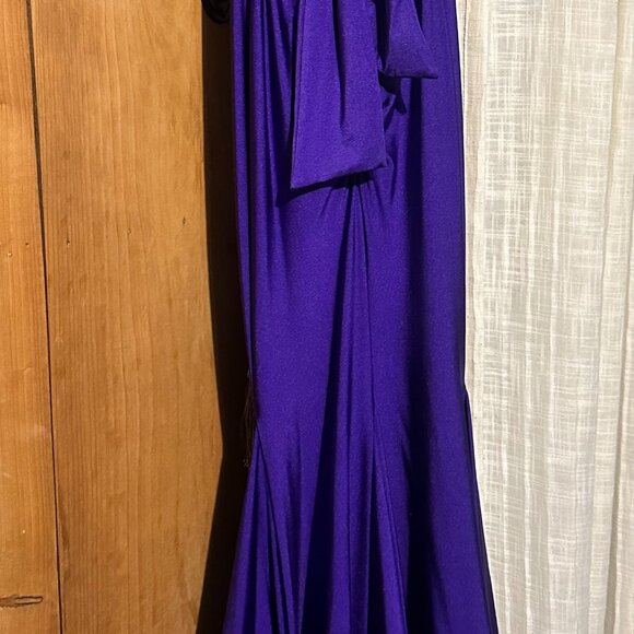 Dear Moon Deep Purple satin Prom Dress -Size 0- Elegant Trumpet Silhouette - Picture 4 of 8